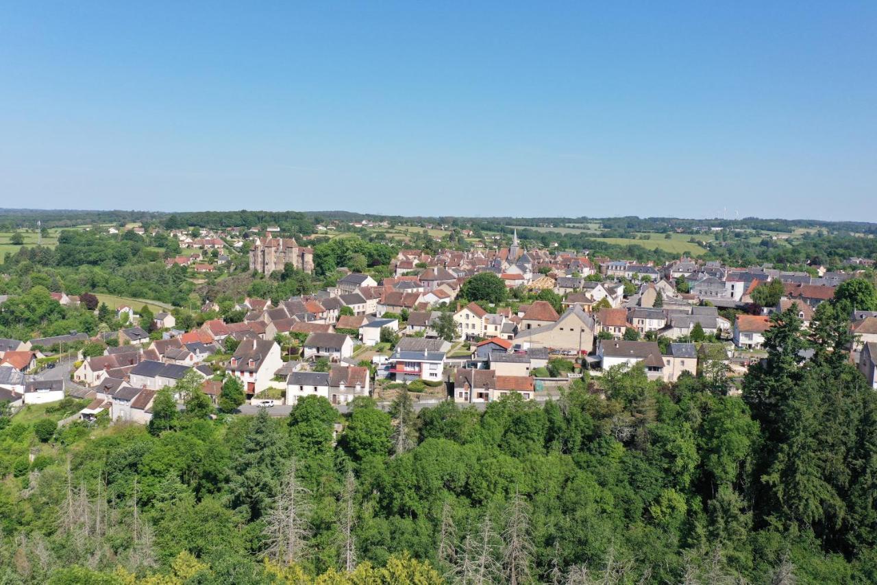 La Chtite Creuse - Chambres D'Hotes - Parking - Abri 2 Roues Boussac  Exterior photo